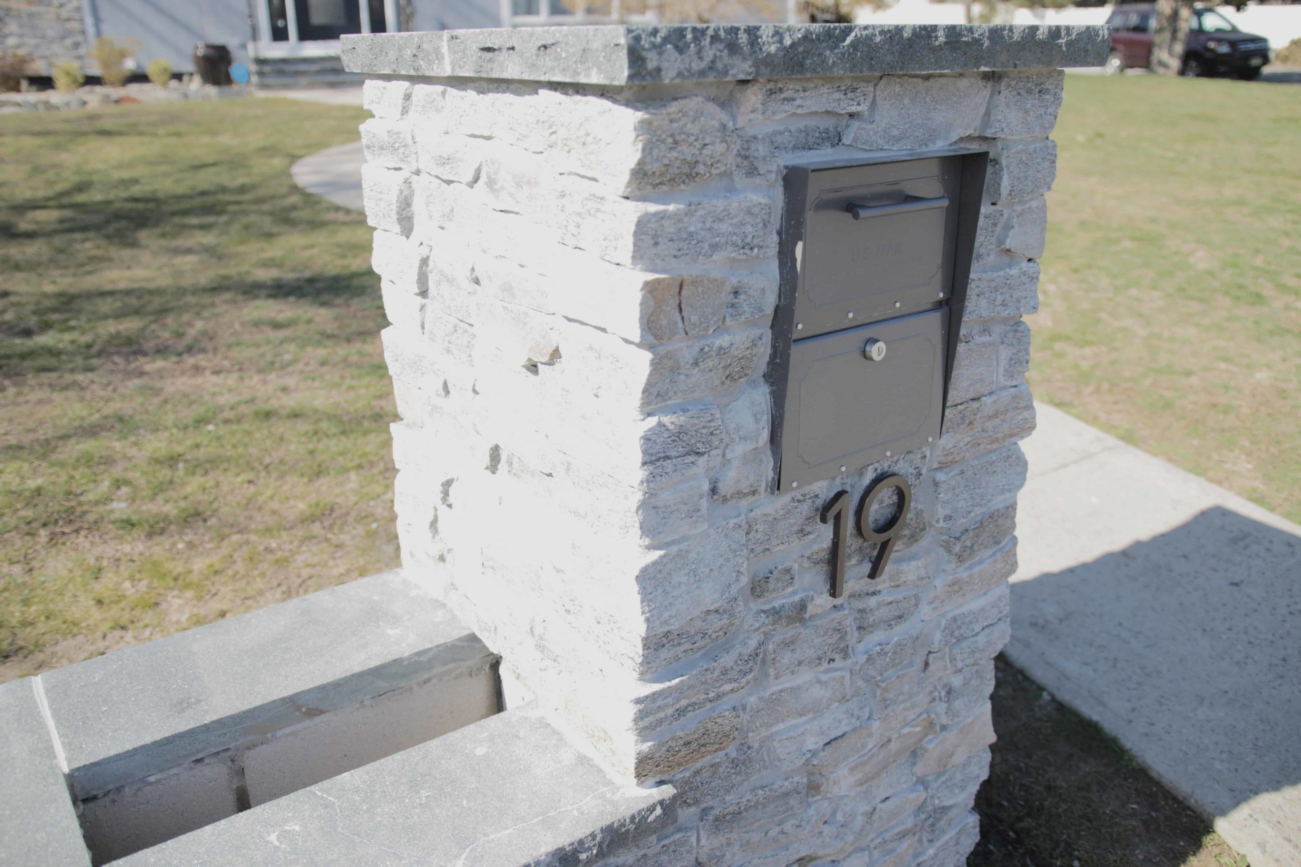 Stone Veneer Mailbox | Carrillo & Co Landscape Construction